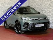 Volkswagen Tiguan - 1.5 eTSI 150PK ZNDR STEKKER DSG R-Line Black Style | Panoram