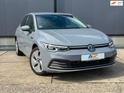 Volkswagen Golf - 1.5 TSI Style DSG NARDOGREY camera navigatie carplay 1e eig.
