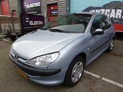 Peugeot 206 - 1.4 Gentry, ZUINIG NIEUWE DISTRIBUTIE