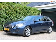 Volvo V60 - 1.6 T3 | Dealeronderhouden | Stoelverwarming | PDC V+A | Nav