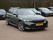 BMW 3-serie - 320e / SOH 89, 3% / Panoramadak / Camera / Keyless / Leder /