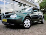 Volkswagen Golf - 1.6 Trendline