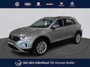 Volkswagen T-Roc - 1.0 TSI Life | Mulimedia | LED plus | Trekhaak | 17"