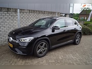 Mercedes-Benz GLA-Klasse - 250 4MATIC AMG Line Autom Panodak Luxe Leder Navi Camera Cli