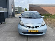 Toyota Aygo - 1.0-12V