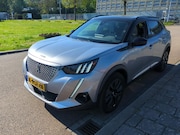 Peugeot e-2008 - EV GT Pack 50 kWh 136 pk VERWACHT | Navigatie | Stoelverwarm