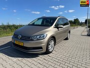 Volkswagen Touran - 1.4 TSI Highline Edition R 7p, Trekhaak, Carplay, Cruisecont