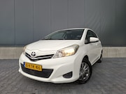 Toyota Yaris - 1.0 VVT-i Aspiration | Bluetooth | Trekhaak | 5 deurs | NAP
