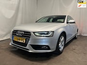 Audi A4 - 1.8 TFSIe Edition - Achter Schade