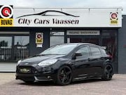 Ford Focus - 2.0 EcoBoost ST-3 300 pk apple carplay camera reca