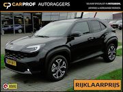 Toyota Yaris Cross - 1.5 Hybrid 130pk NIEUW MODEL Dynamic + Winter+SafetyPack Sto