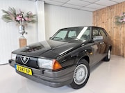 Alfa Romeo 75 - 1.8 IE Epoca, zwart, apk 11-2026, elektrische ramen, etc