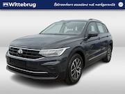 Volkswagen Tiguan - 1.5 TSI 150 pk Life / Voorstoelen, verwarmbaar / Achteruitri