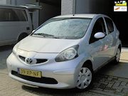 Toyota Aygo - 1.0-12V +/ 5drs/ nap/ 1jaar apk/ goed onderhouden/ airco/ EL