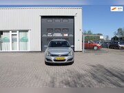 Opel Astra - 1.8 Essentia