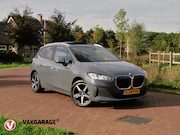 BMW 2-serie Active Tourer - 225e xDrive | Panoramadak | Harman Kardon | Camera| Sfeerver