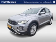 Volkswagen T-Roc - 1.5 TSI Life Apple Carplay / Android Auto / LED / 16" LMV HA