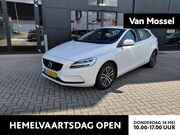 Volvo V40 - 2.0 T2 Momentum Trekhaak | stoel verwarming | lichtmetaal | 