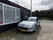 Peugeot 407 - 2.0-16V Premium