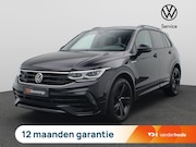 Volkswagen Tiguan - 2.0 TSI 4Motion R-Line 190PK DSG Trekhaak, Black Style, Acht