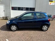 Toyota Yaris - 1.0 VVT-i Idols