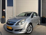 Opel Corsa - 1.4-16V Sport/OPC uitvoering/Airco/Cruise control/