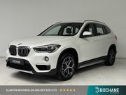 BMW X1 - sDrive20i High Executive | Panoramadak | Trekhaak | Leder | 