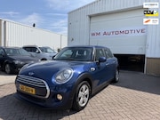 MINI Cooper - 5-Deurs 1.5 Business airco APK T/M 13-8-2027