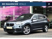 BMW X1 - sDrive20i M Sport Automaat / Sportstoelen / Achter