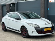 Renault Mégane - Coupé 1.6 Dynamique Nieuw APK sportief uitstraling.