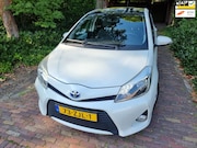 Toyota Yaris - 1.5 Full Hybrid Dynamic Pano/Navi/Half leder