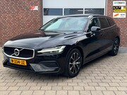 Volvo V60 - 2.0 B3 Momentum Business|Pano|HUD|360Cam|H&K|Trekhaak|
