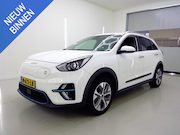 Kia e-Niro - EDITION 64 kWh (98% SOH) I AUTOMAAT I TREKHAAK I P-CAMERA I 