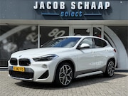 BMW X2 - sDrive20i High Executive / Automaat / 19'' LM / Camera / Tre