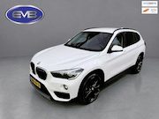 BMW X1 - SDrive18i Executive, achteruitrijcamera, extra getint glas,