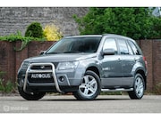Suzuki Grand Vitara - 2.0-16V High Executive 4x4 | Trekhaak | Leder | Navigatie |