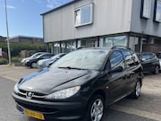 Peugeot 206 - 1.4 Air-line Airco. Goed rijdende 206 met een Apk keuring T/