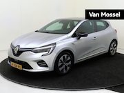 Renault Clio - 1.6 E-Tech Hybrid 140 Limited | airco automatisch | Apple Ca