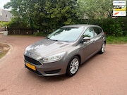 Ford Focus - 1.0 Trend / Navi / Airco/ PDC / Lm / Bt / Apk / Aux