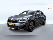 BMW X2 - SDrive20i/Pano dak/Head Up/M-sport/Xenon/Parking Pack/Adapti