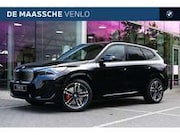 BMW iX1 - eDrive20 M Sport / Panoramadak / Trekhaak / Sports