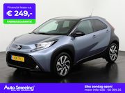 Toyota Aygo X - 1.0 VVT-i MT Play Two-Tone | Camera | Stoelverwarming | Adap
