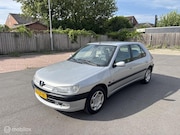 Peugeot 306 - 1.8-16V XT Automaat Weinig Km Nap