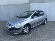 Peugeot 307 - 1.6-16V XT