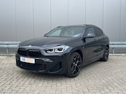 BMW X2 - xDrive25e High Executive M-Pakket / Pano / Vol Leder / Haed-