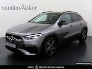 Mercedes-Benz AMG GLA - 180 // Nightpakket // 19” AMG // Dealer onderhouden