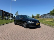 Volkswagen Golf - 1.2 TSI Business Edition R Connected