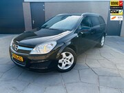 Opel Astra - Wagon 1.8 Essentia AIRCO|Station|Dakrails |centrale vergrend