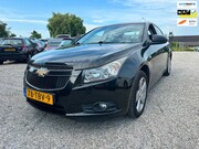 Chevrolet Cruze - Opel Insignia 1.8 LT Automaat Zeer Nette Staat Clima Cruise 