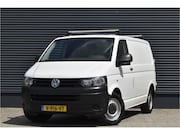 Volkswagen Transporter - 2.0 TDI L1H1 BlueMotion Trekhaak - Navi - Stoelverw.